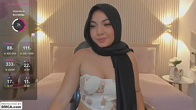 Snapshot of Sooffii_1 chatting on 12-18-24, 05:37 Sooffii 1 online show from 12-18-24, 05:37