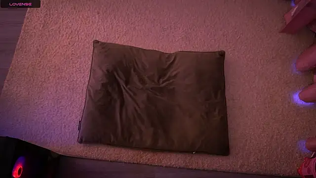 Redhead Shark new online show from 02-23-26, 01:19