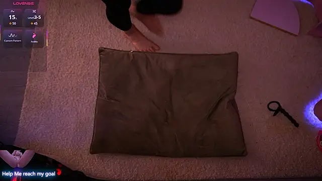 Redhead Shark new online show from 03-06-26, 01:18