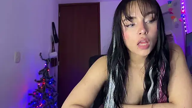 Snapshot of salome_polaniiee chatting on 12-21-25, 07:26 salome polaniiee online show from 12-21-25, 07:26