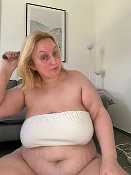 BBW Nora online show from 04-30-26, 08:09