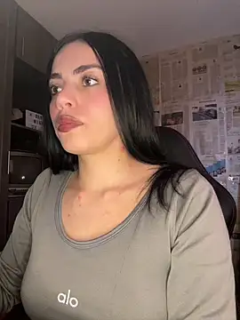 i am nina  online show from 05-28-26, 10:40