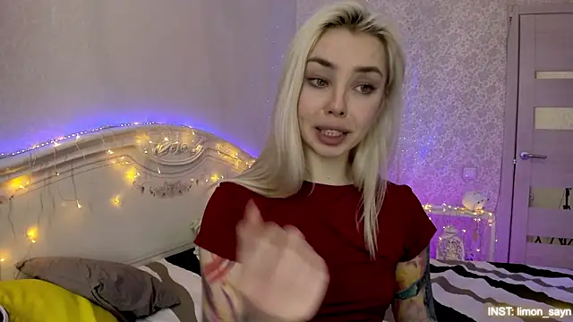 LillyMoure  online show from 02-03-26, 02:53