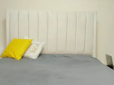 Snapshot of _heavenlysent chatting on 11-03-25, 04:36 heavenlysent online show from 11-03-25, 04:36