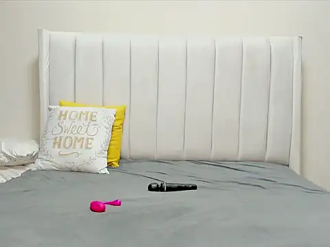 Snapshot of _heavenlysent chatting on 11-07-25, 03:39 heavenlysent online show from 11-07-25, 03:39