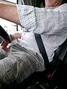 Snapshot of Tobyp677 chatting on 10-17-25, 08:17 Tobyp677 online show from 10-17-25, 08:17