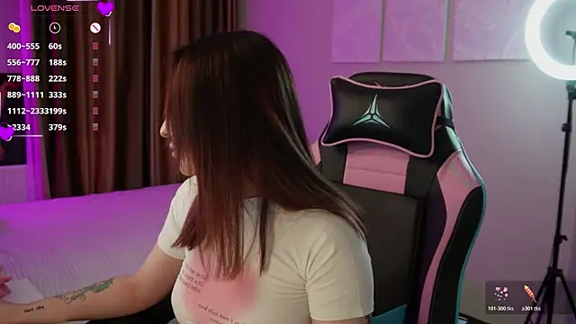 Fiona-Love online show from 04-19-26, 06:10