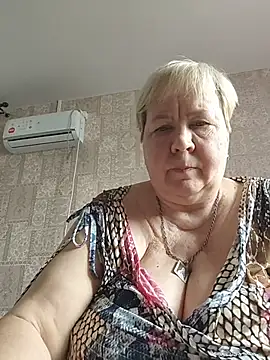 EffectFiona online show from 03-17-26, 11:35