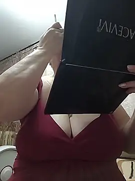 EffectFiona online show from 04-08-26, 10:43