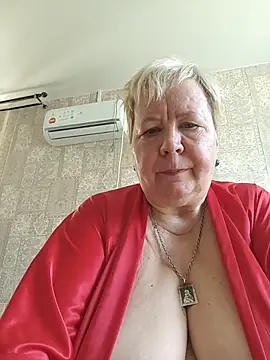 Snapshot of EffectFiona chatting on 06-03-26, 04:37 EffectFiona online show from 06-03-26, 04:37