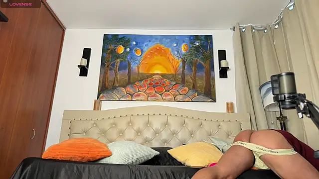 Snapshot of Adams_ricci chatting on 11-22-25, 12:04 Adams ricci online show from 11-22-25, 12:04