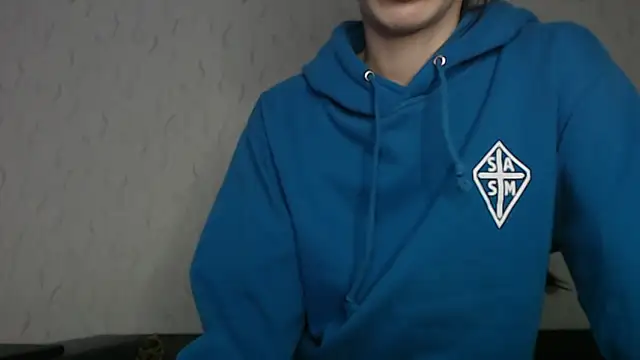 Snapshot of HoneyWiles chatting on 01-13-26, 02:22 HoneyWiles online show from 01-13-26, 02:22