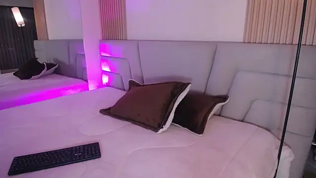 Miss Loise online show from 01-12-26, 03:45