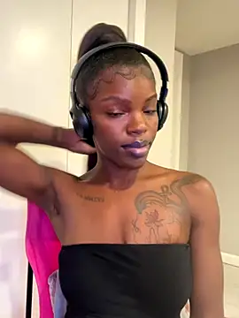 Snapshot of wishwashhy22 chatting on 09-28-25, 05:46 wishwashhy22 online show from 09-28-25, 05:46