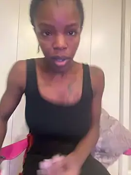 Snapshot of wishwashhy22 chatting on 10-15-25, 02:50 wishwashhy22 online show from 10-15-25, 02:50