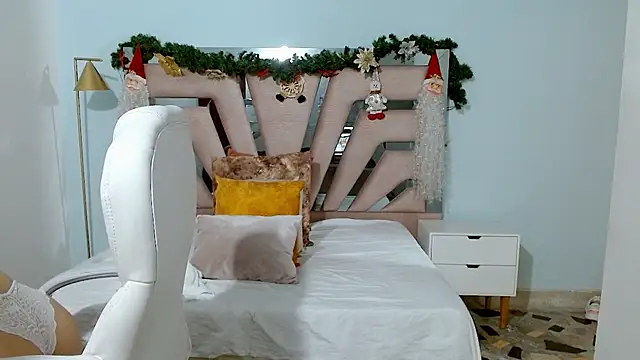 sophia hadid online show from 12-18-24, 10:35