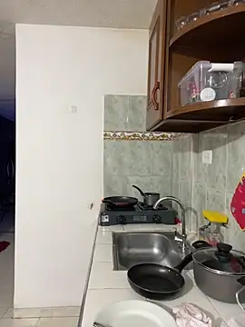 Snapshot of andrewmhilton_ chatting on 02-25-25, 02:47 andrewmhilton online show from 02-25-25, 02:47