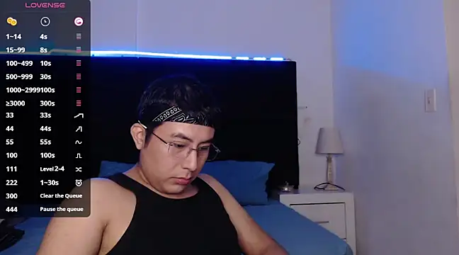 Snapshot of andrewmhilton_ chatting on 02-26-25, 12:49 andrewmhilton online show from 02-26-25, 12:49