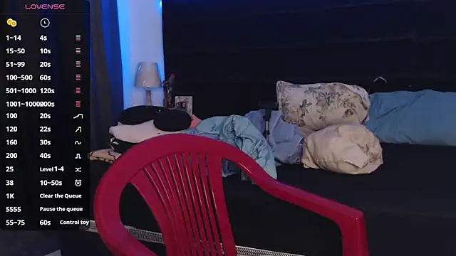 Snapshot of andrewmhilton_ chatting on 03-11-25, 10:42 andrewmhilton online show from 03-11-25, 10:42