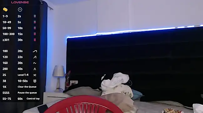 Snapshot of andrewmhilton_ chatting on 03-14-25, 04:21 andrewmhilton online show from 03-14-25, 04:21