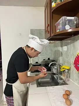 Snapshot of andrewmhilton_ chatting on 03-14-25, 08:17 andrewmhilton online show from 03-14-25, 08:17