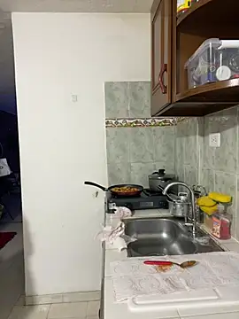 Snapshot of andrewmhilton_ chatting on 03-16-25, 09:58 andrewmhilton online show from 03-16-25, 09:58