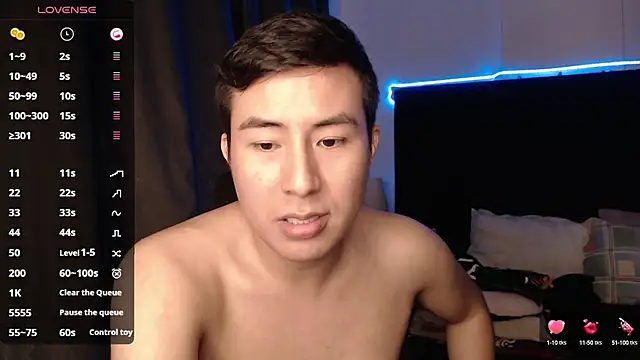 Snapshot of andrewmhilton_ chatting on 09-11-25, 07:19 andrewmhilton online show from 09-11-25, 07:19