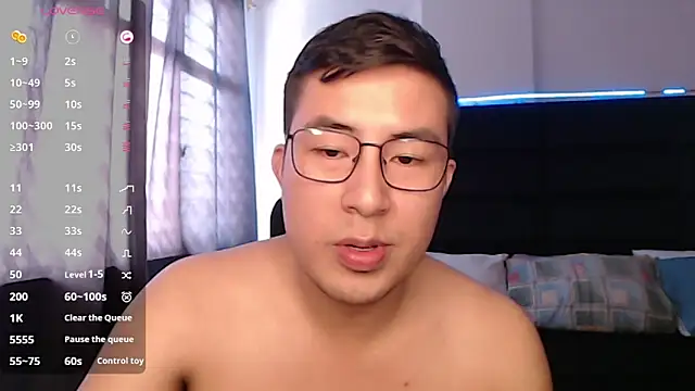 Snapshot of andrewmhilton_ chatting on 09-23-25, 06:00 andrewmhilton online show from 09-23-25, 06:00