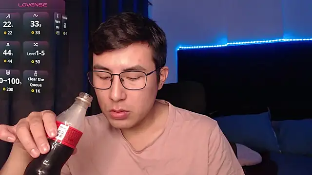 andrewmhilton  online show from 03-15-26, 05:46