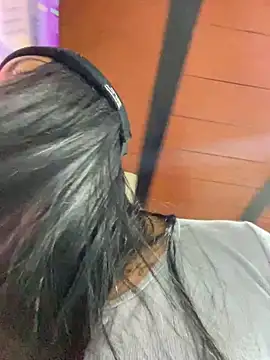 Snapshot of _Tammyy chatting on 10-17-25, 01:35  Tammyy online show from 10-17-25, 01:35