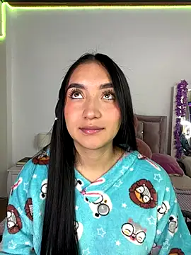 Snapshot of _Tammyy chatting on 10-29-25, 12:40  Tammyy online show from 10-29-25, 12:40