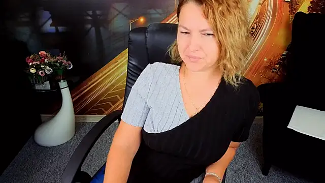 EmmaxPark online show from 09-23-25, 06:16