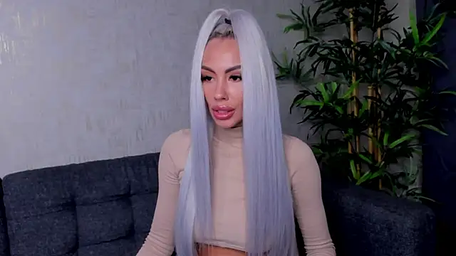 Snapshot of Bailey_Rush chatting on 01-22-25, 05:49 Bailey Rush online show from 01-22-25, 05:49