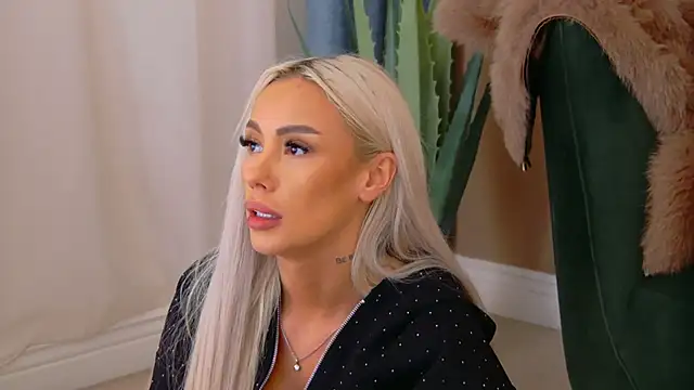 Bailey Rush online show from 11-19-25, 05:57