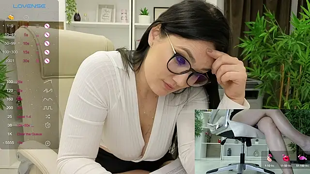 SelineSole online show from 02-04-25, 08:17