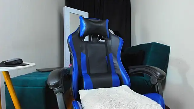 LiamCossio  online show from 01-09-25, 11:34