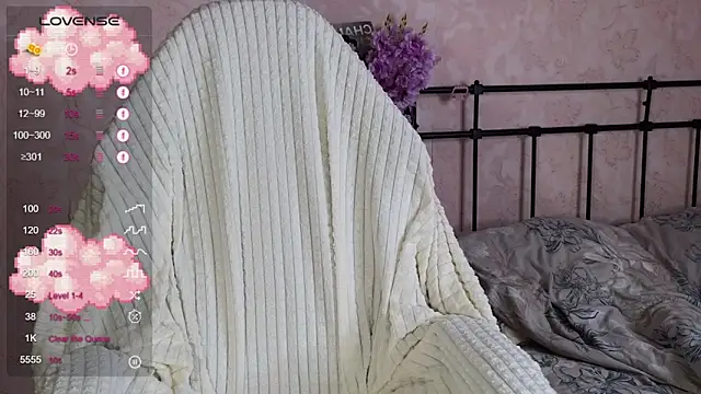 lil luna x online show from 06-06-26, 07:40