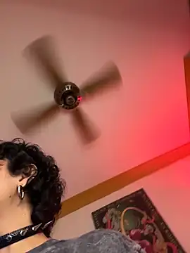 Snapshot of ZahaRoseee chatting on 03-28-26, 05:18 ZahaRoseee online show from 03-28-26, 05:18