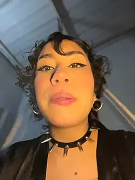 Snapshot of ZahaRoseee chatting on 03-28-26, 11:59 ZahaRoseee online show from 03-28-26, 11:59