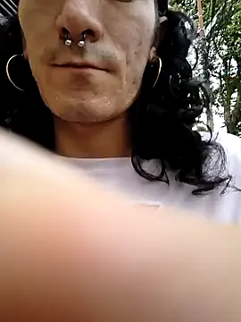 Snapshot of mal_x chatting on 03-08-26, 11:08 mal x online show from 03-08-26, 11:08