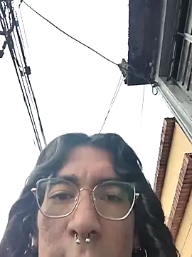 Snapshot of mal_x chatting on 03-10-26, 11:37 mal x online show from 03-10-26, 11:37