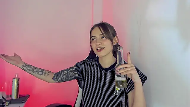  alicerosse2 online show from 03-05-25, 04:13