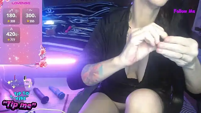 VenusX online show from 03-11-25, 05:46