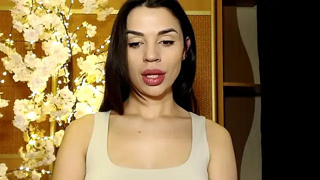 Snapshot of Mika_Gold chatting on 02-10-25, 12:29 Mika Gold online show from 02-10-25, 12:29