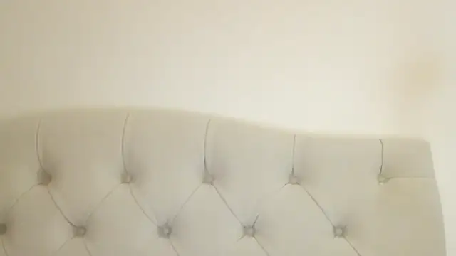 Snapshot of Mika_Gold chatting on 09-19-25, 08:49 Mika Gold online show from 09-19-25, 08:49