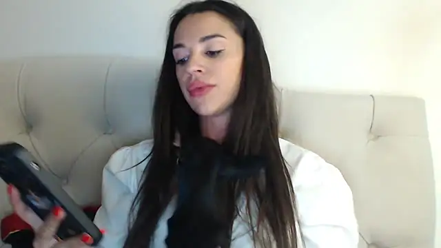 Snapshot of Mika_Gold chatting on 09-24-25, 07:50 Mika Gold online show from 09-24-25, 07:50