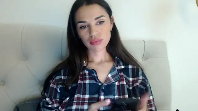 Snapshot of Mika_Gold chatting on 10-04-25, 05:55 Mika Gold online show from 10-04-25, 05:55