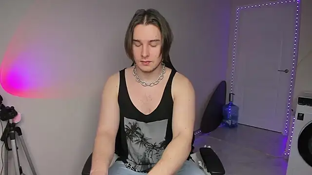 Vincent Strong online show from 12-06-24, 07:54