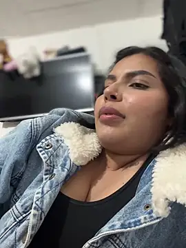 GigiiStone online show from 11-18-25, 11:26