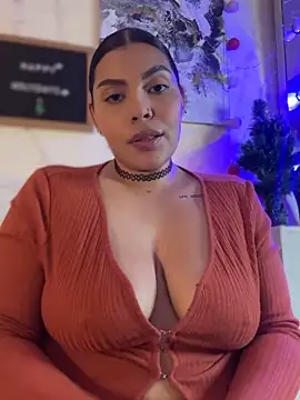 GigiiStone online show from 11-25-25, 09:48